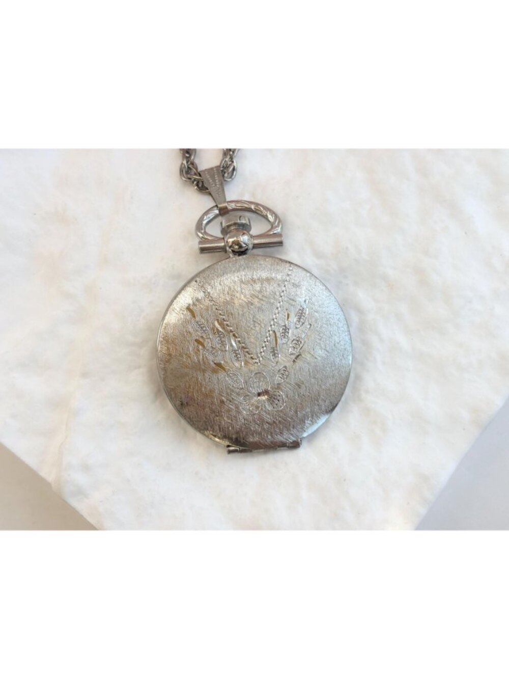 Locket Floral Carved Matte Silver Toned Vintage Jumbo Pendant Necklace - 24" - Picture 2 of 16